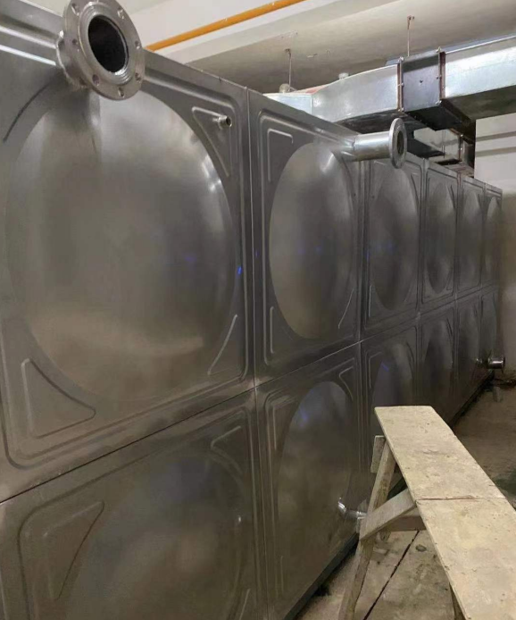 黄石日常维护不锈钢水箱的流程是怎样的